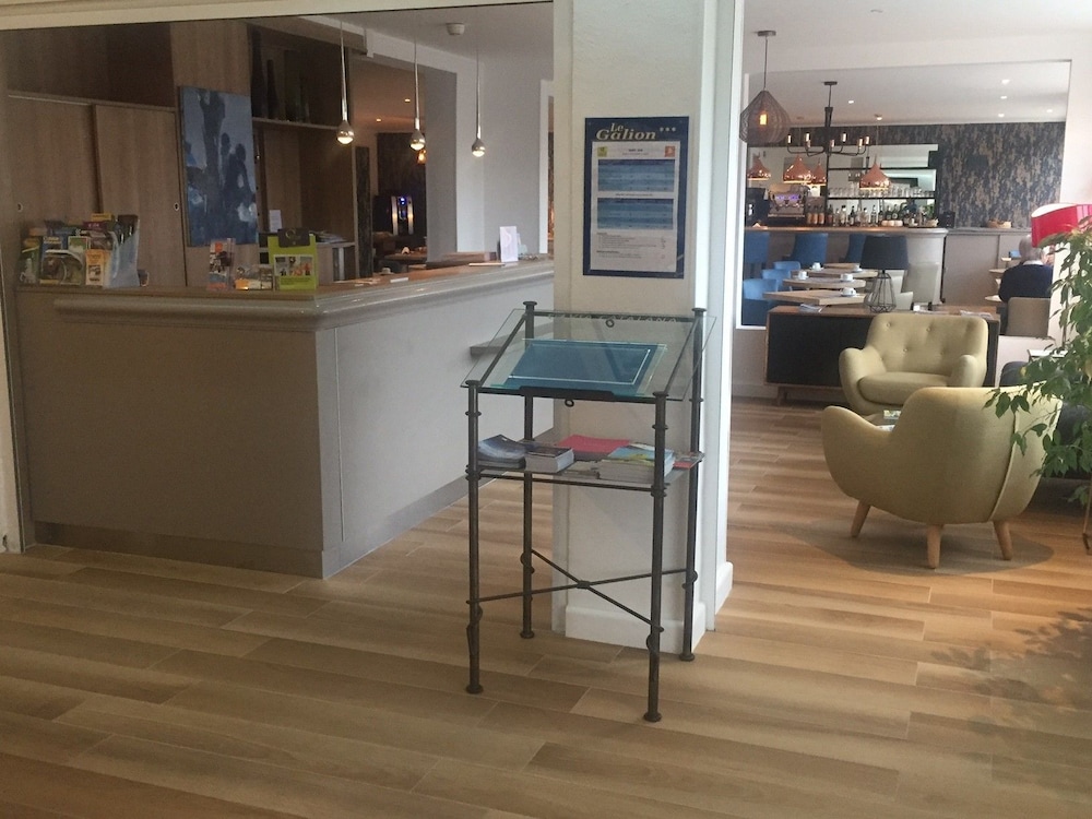 Logis Hotel et Restaurant Le Galion Canet Plage in Canet-En-Roussillon, France