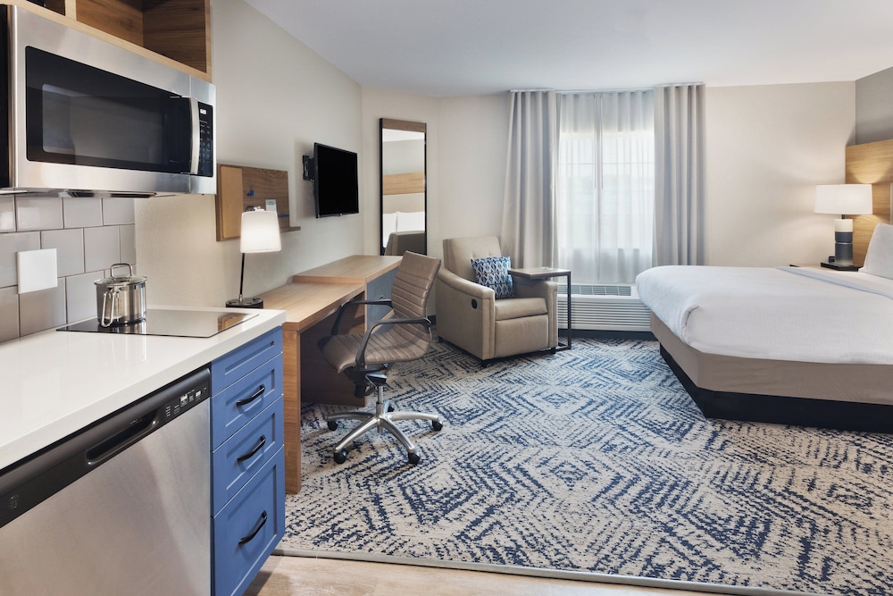 Candlewood Suites Columbus Fort Benning by IHG - photo 20