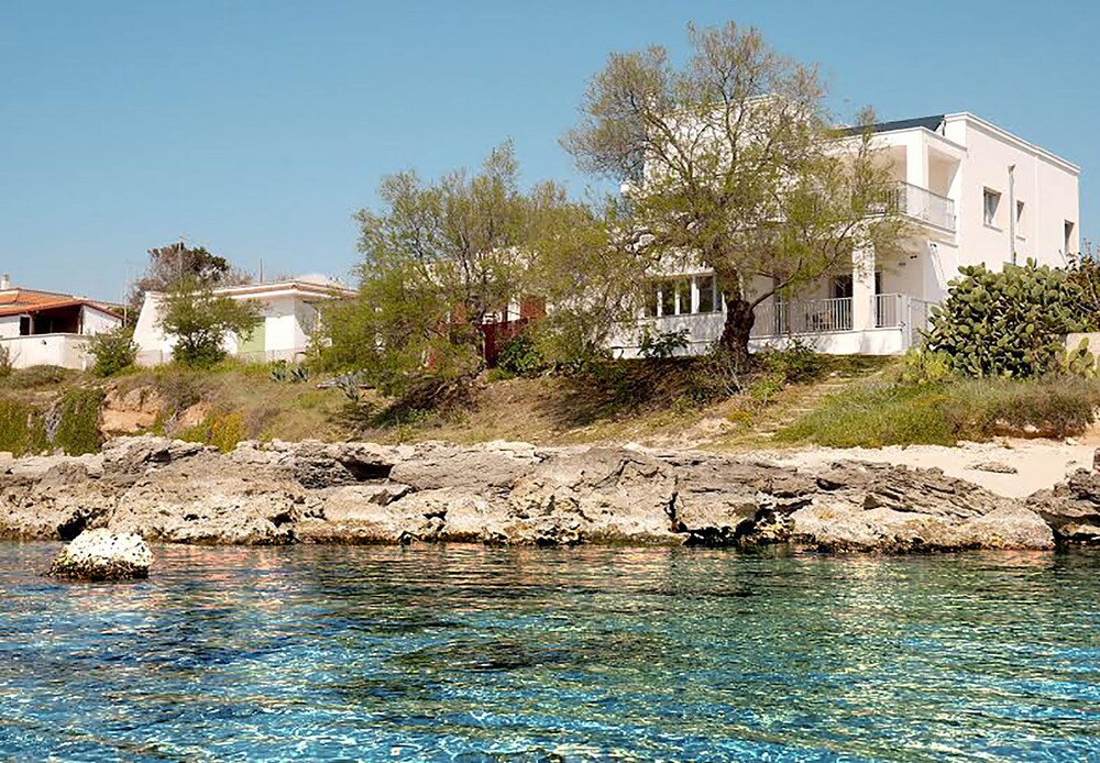 Luxury Beach Villa Puglia Italy — 4-Star Luxury Hotel in Pulsano, Italy