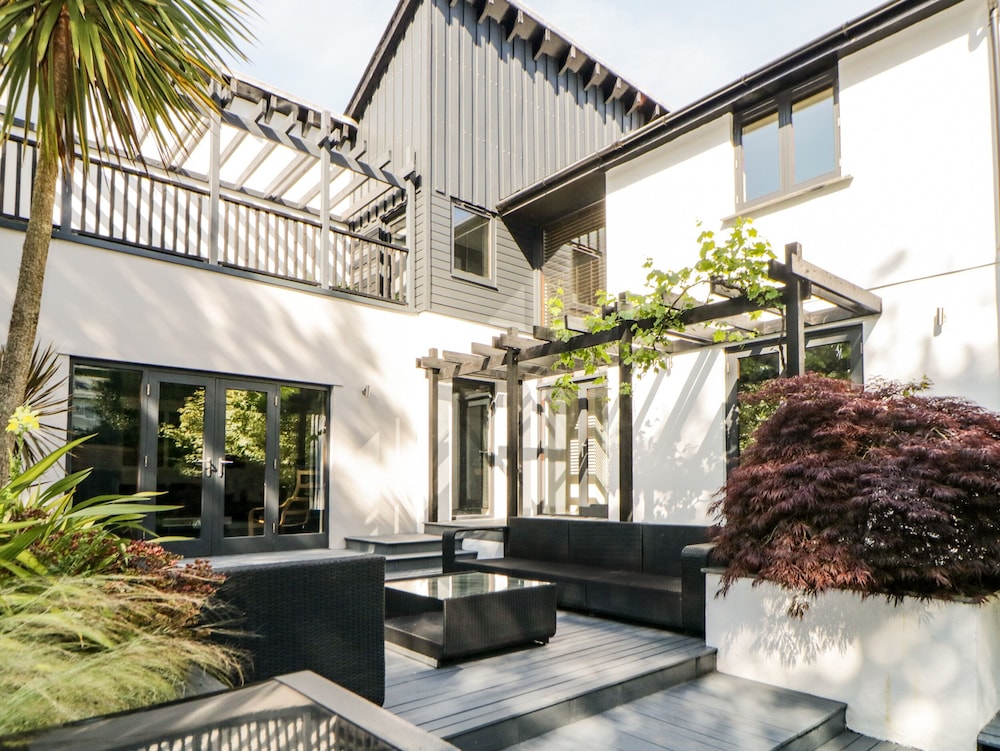 Iroko in Torpoint, United Kingdom