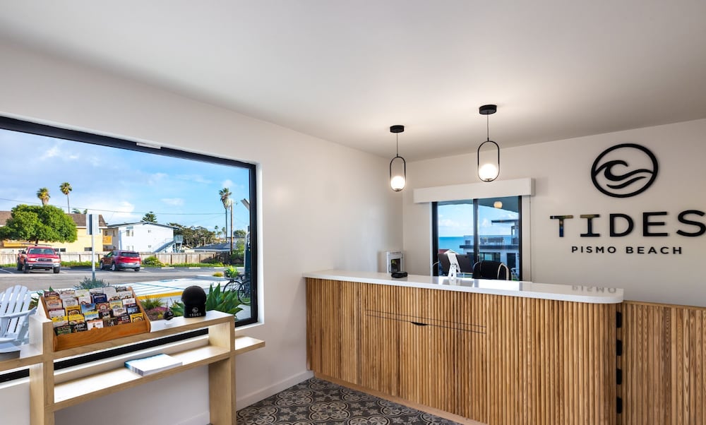 The Tides Oceanview Inn and Cottages - photo 5