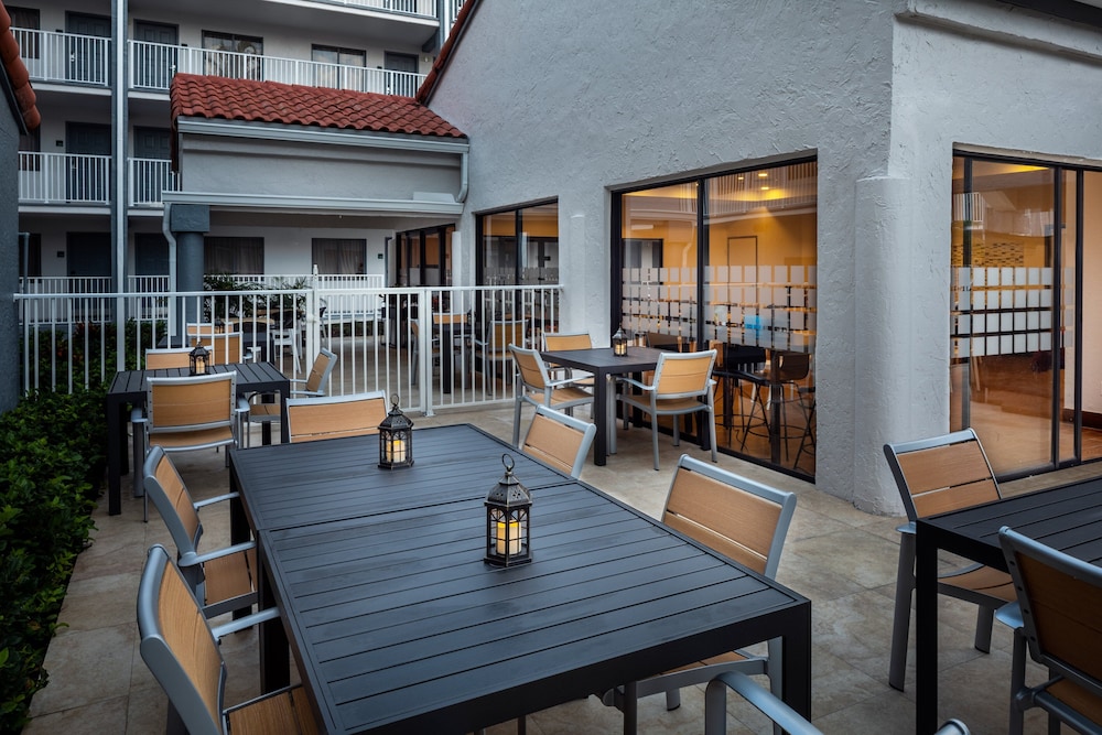 Holiday Inn & Suites Boca Raton North by IHG - photo 43
