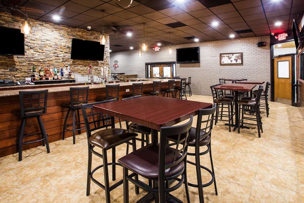 AmericInn by Wyndham Janesville - photo 40