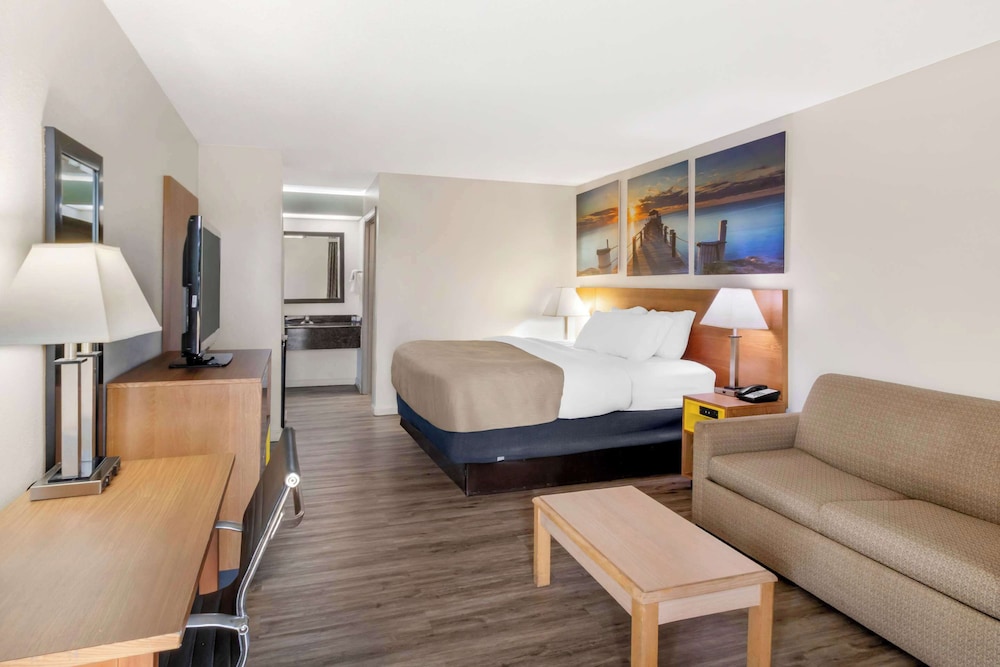 Quality Inn & Suites Decatur Priceville I 65 - photo 10