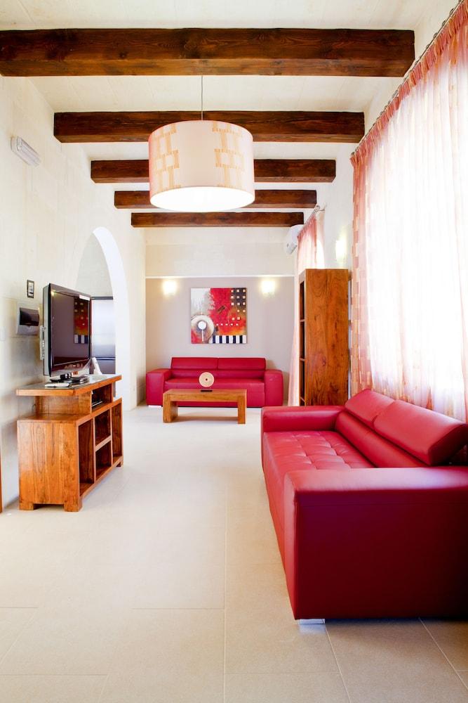 Inzolia — 4-Star Luxury Hotel in Xaghra, Malta