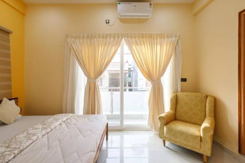 Cozy 2BHK Apartment in Vijayanagar Near Attiguppe Metro — 4-Star Luxury Hotel in Bengaluru, India