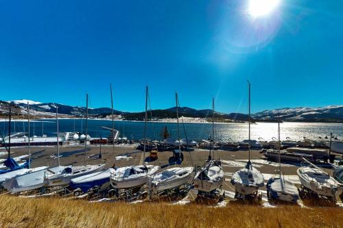 Marina Place 413 — 4-Star Luxury Hotel in Dillon, United States