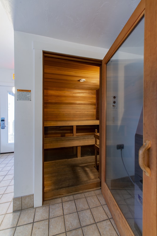 Edgewater Resort - photo 110