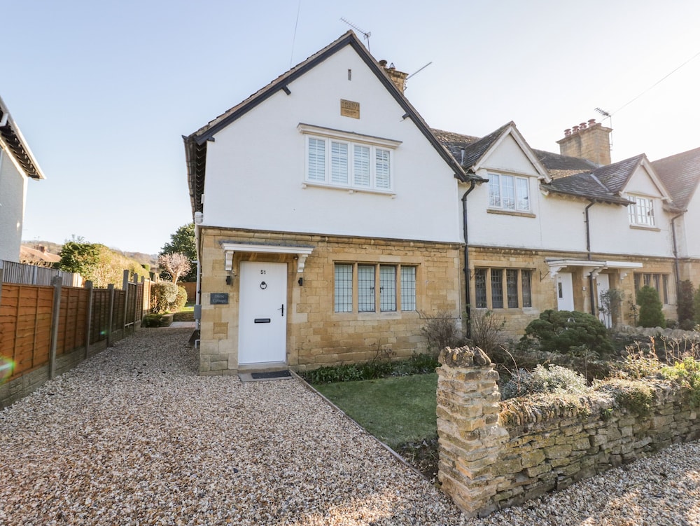 Dazie Cottage — 4-Star Luxury Hotel in Broadway, United Kingdom