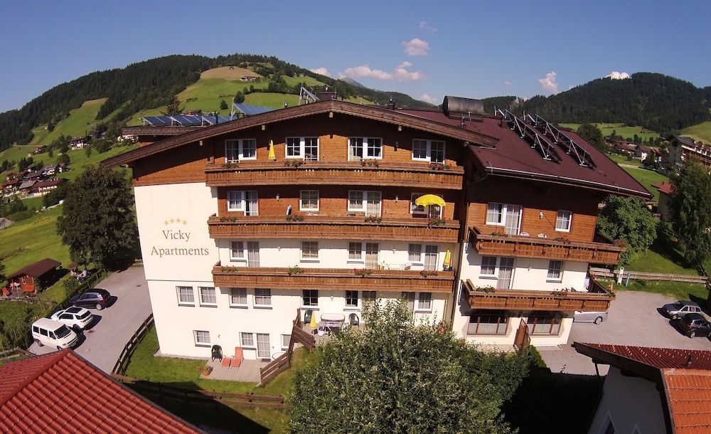 Vicky Apartments — 4-Star Luxury Hotel in Niederau, Austria