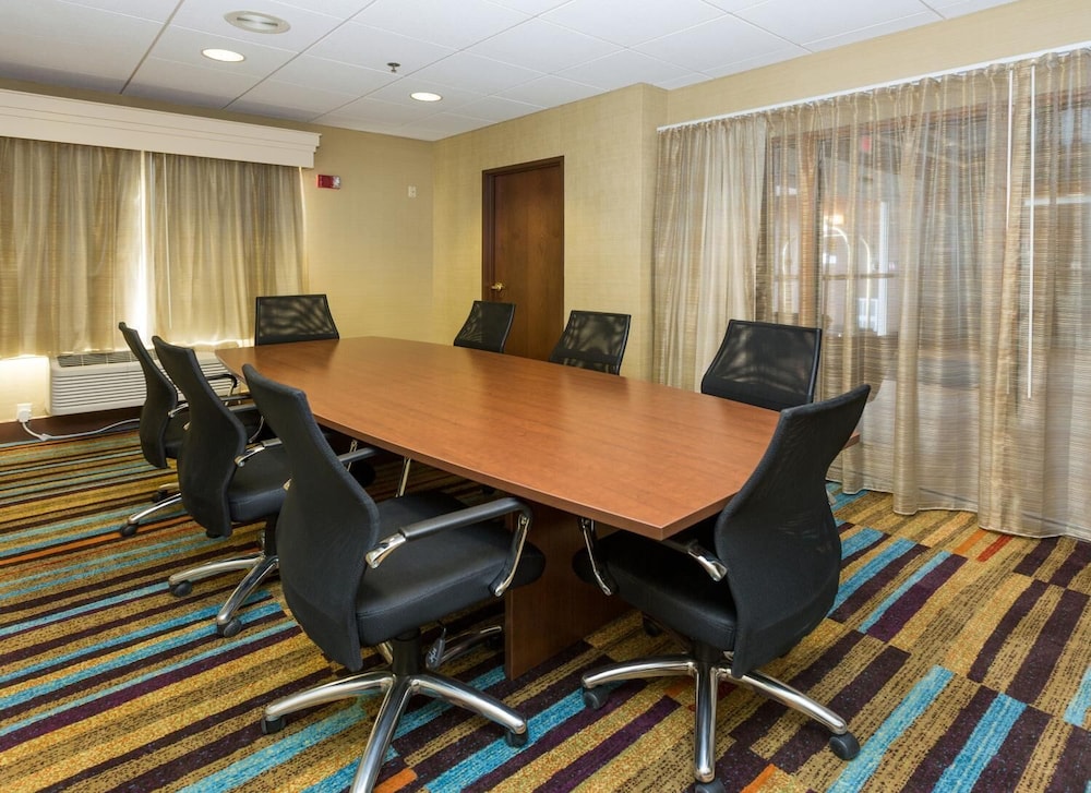 Fairfield Inn and Suites by Marriott Des Moines West - photo 33