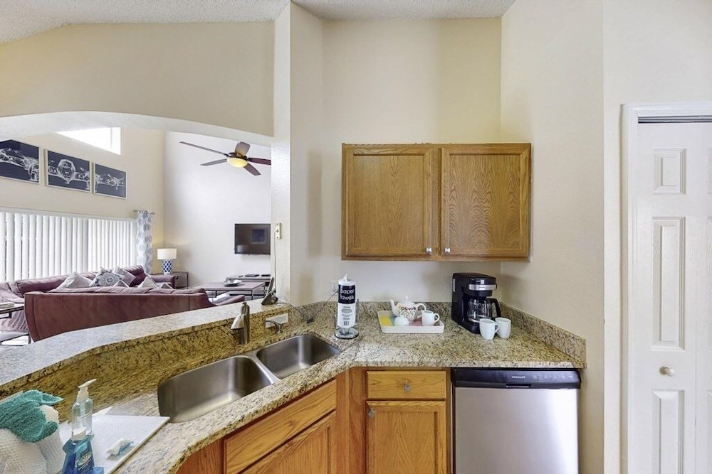 William's Lake Berkley Resort Vacation Home 5 Bedroom Home by Redawning - photo 15