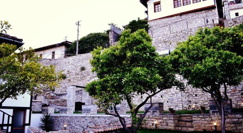 Hotel Belgrad Mangalem in Berat, Albania