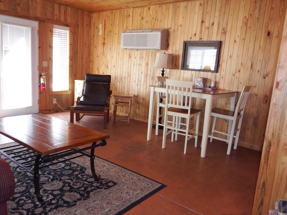 Bad Rock Bed and Breakfast Inn - photo 19