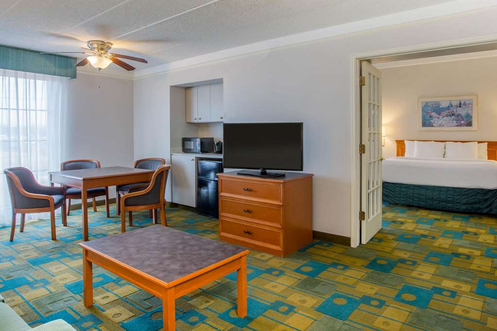 La Quinta Inn by Wyndham Norfolk Virginia Beach - photo 22