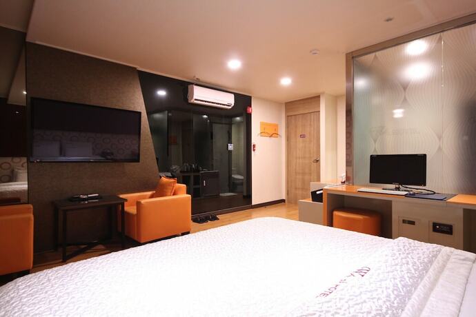 Changwon Masan Hapseongdong WA - last minute hotel in Changwon