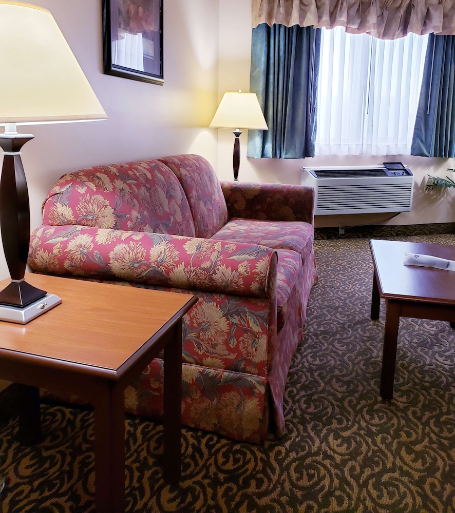 Quality Inn & Suites Black River Falls I 94 - photo 23