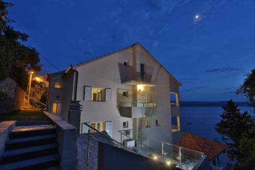 Villa Poletto — 4-Star Luxury Hotel in Omis, Croatia