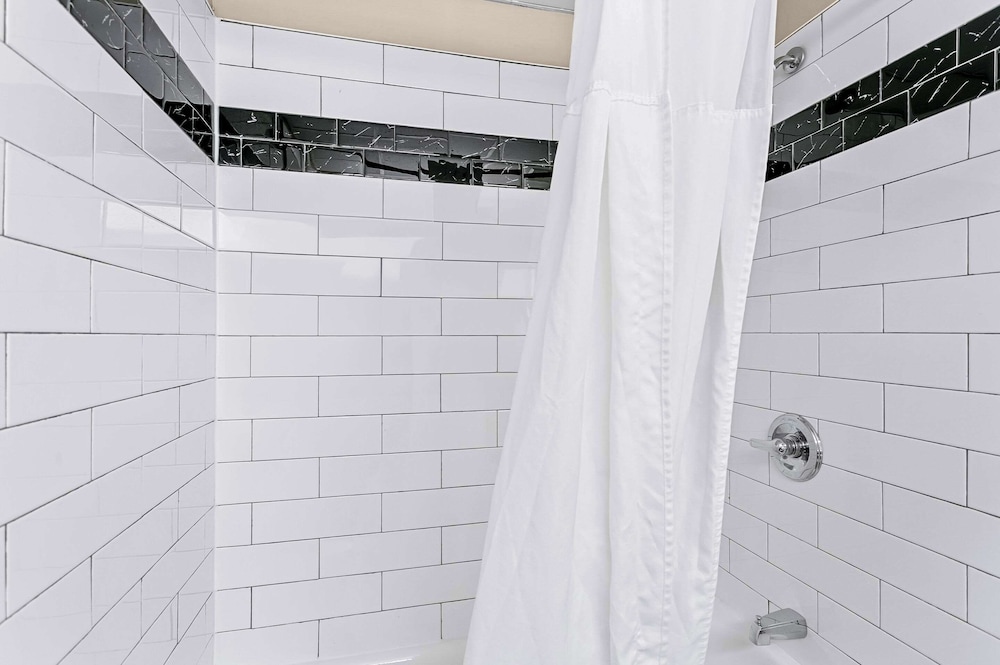Quality Inn Jessup Columbia South Near Fort Meade - photo 20