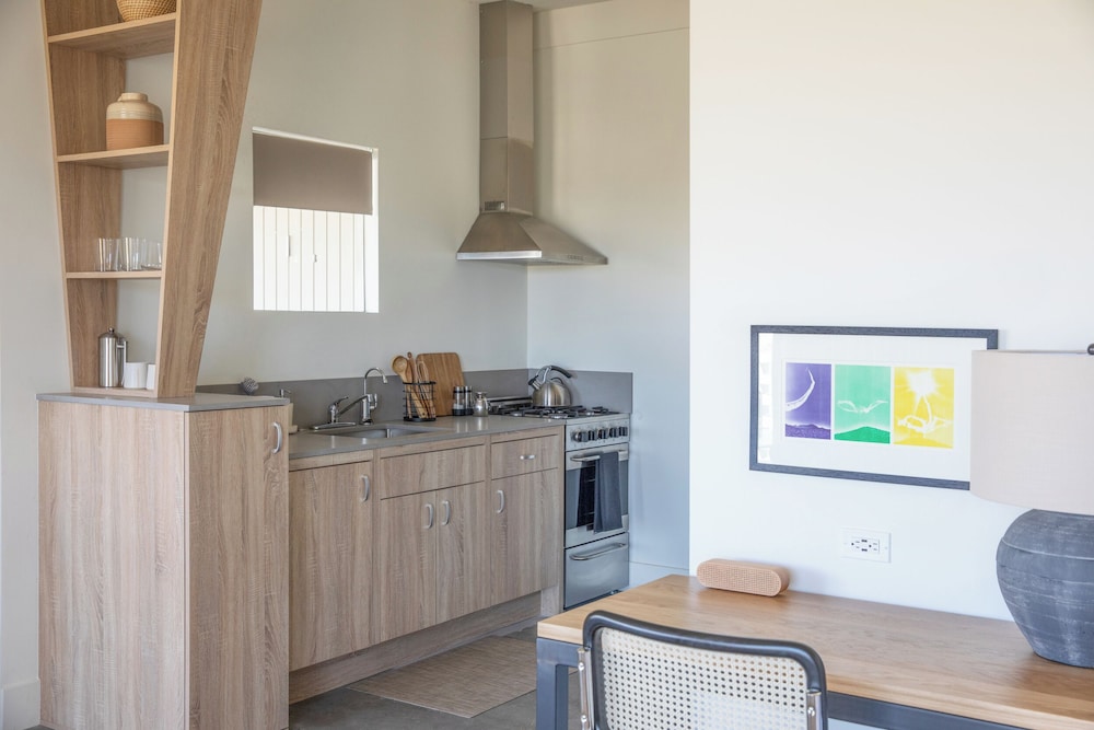 The Bungalows by Homestead Modern at The Joshua Tree Retreat Center - photo 32
