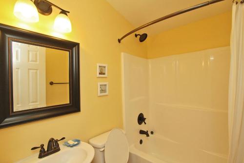 This Is It by Oak Island Accommodations - photo 7