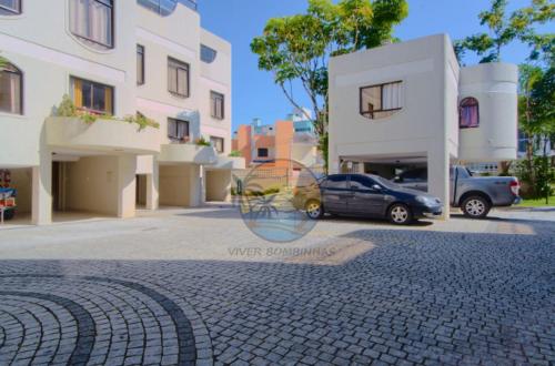 Triplex Beira Mar com piscina Próximo a comércio em geral