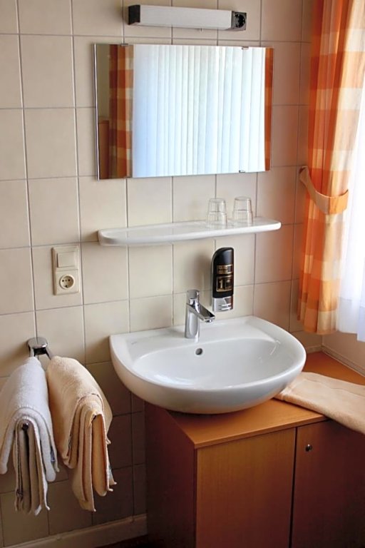 Hotel Gasthof Klusmeyer — Bielefeld