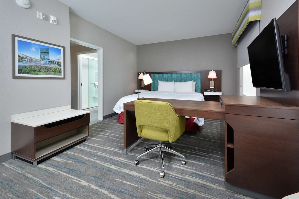 Hampton Inn & Suites by HIlton Charlotte North I 485 - photo 20