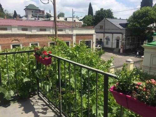 One bedroom apartment with Balcony near Fabrika