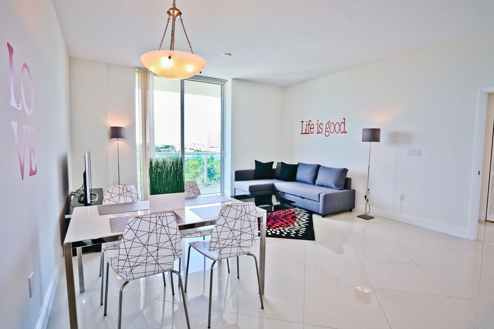 One Broadway Luxury Suites Downtown - photo 20