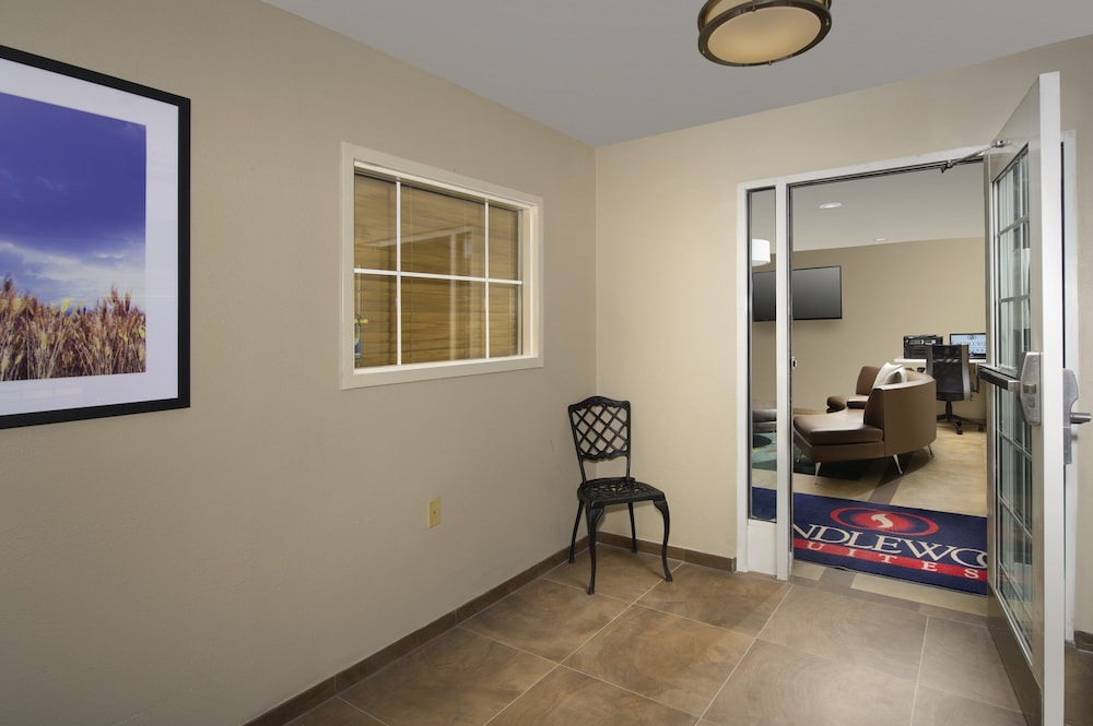 Candlewood Suites Richmond South by IHG - photo 55