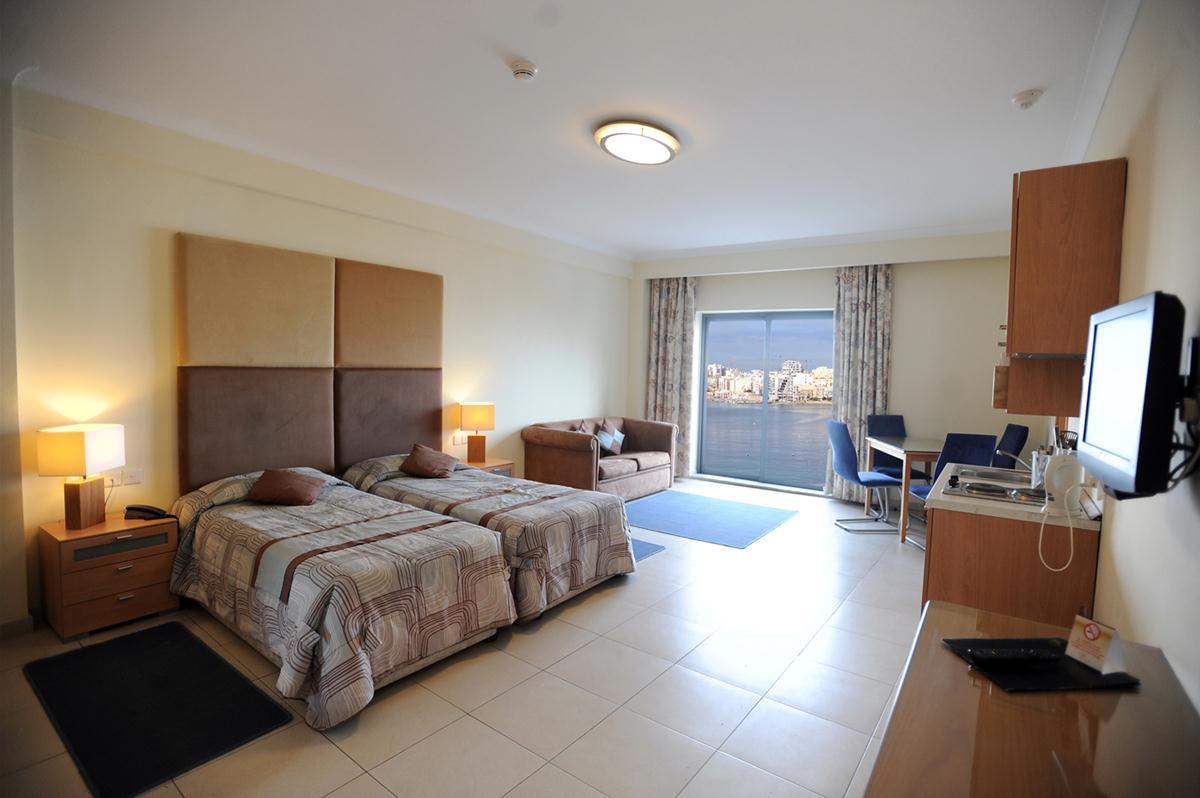Plaza Suites — Sliema — photo 3