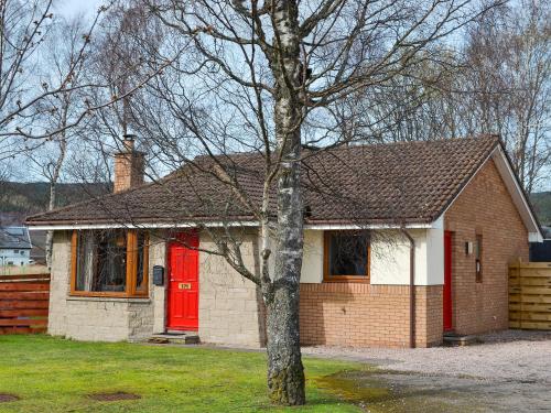 Holly Lodge — 4-Star Luxury Hotel in Aviemore, United Kingdom