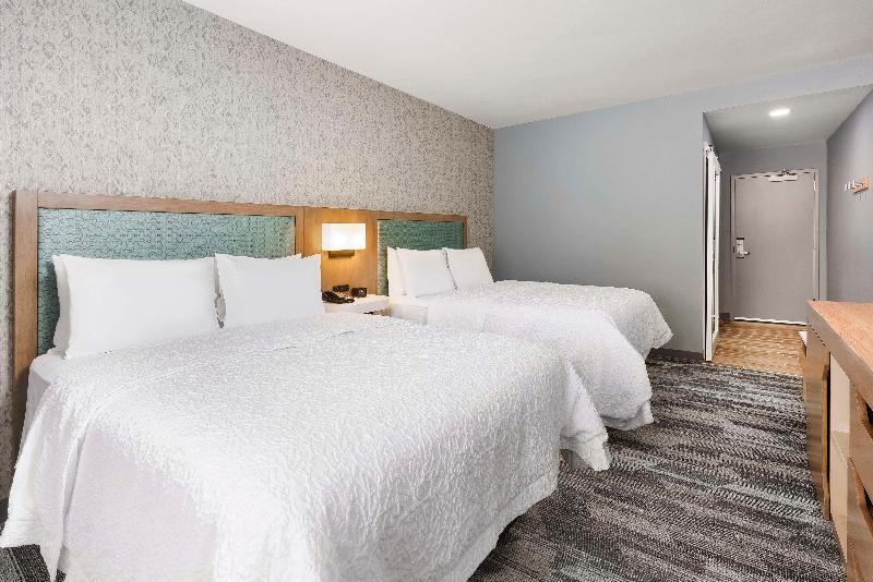 Hampton Inn Bellingham Airport - photo 63