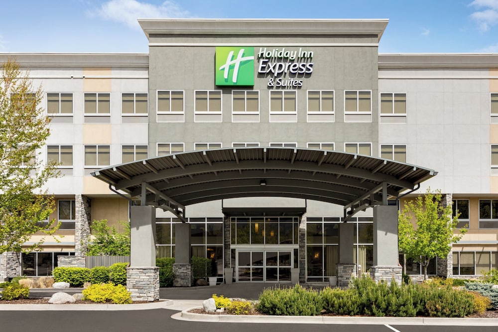 Holiday Inn Express & Suites Colorado Springs Central by IHG - photo 83