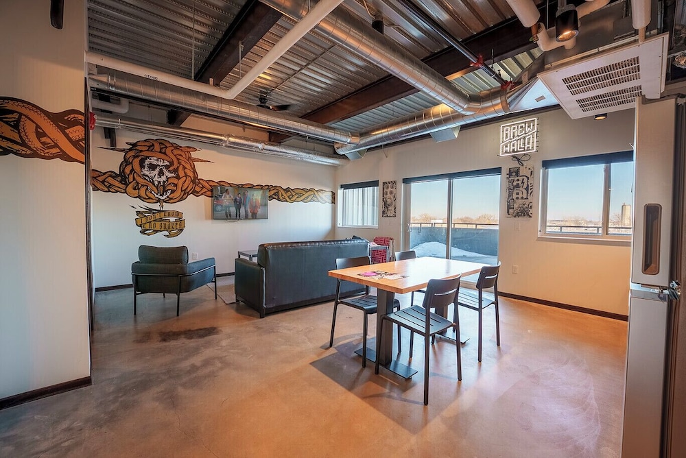 Brewhalla Hotel - photo 32