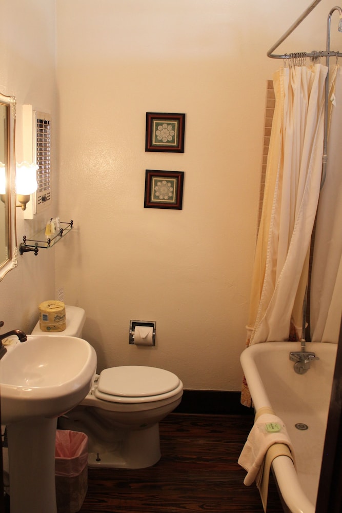 The Hotel Limpia - photo 59