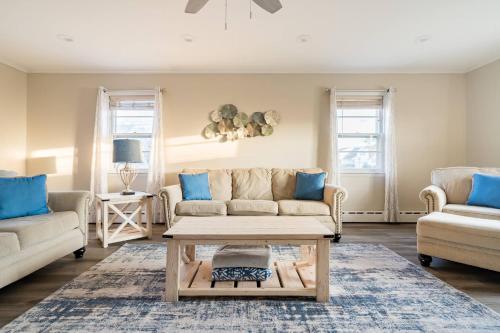 Spacious beach home ready for Family Memories — 4-Star Luxury Hotel in Point Pleasant Beach, United States