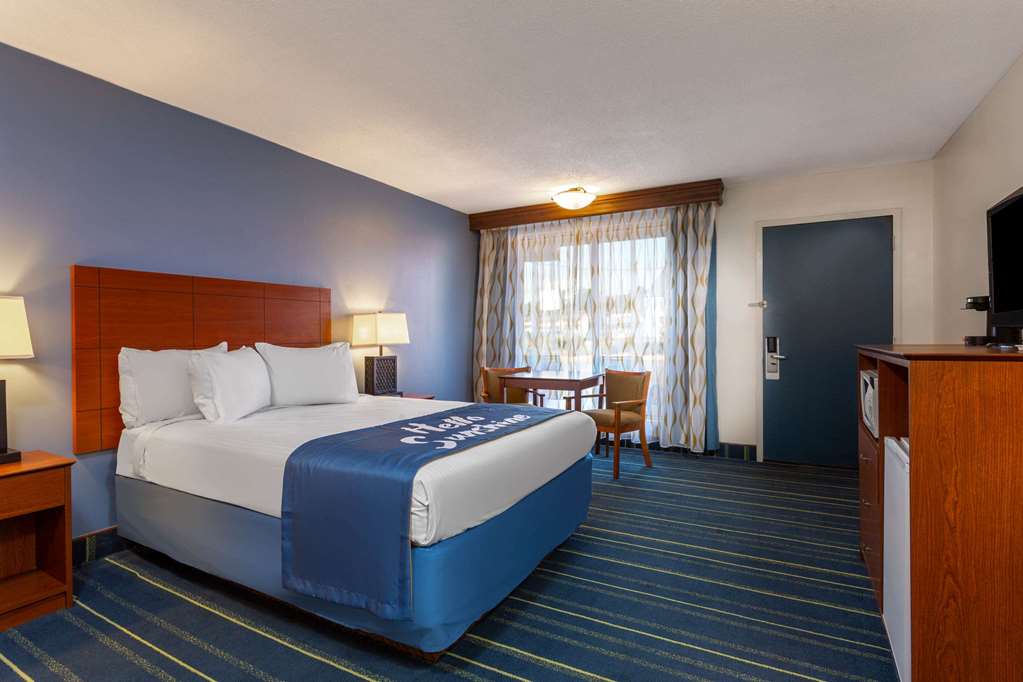 Days Inn by Wyndham Breezewood - photo 11