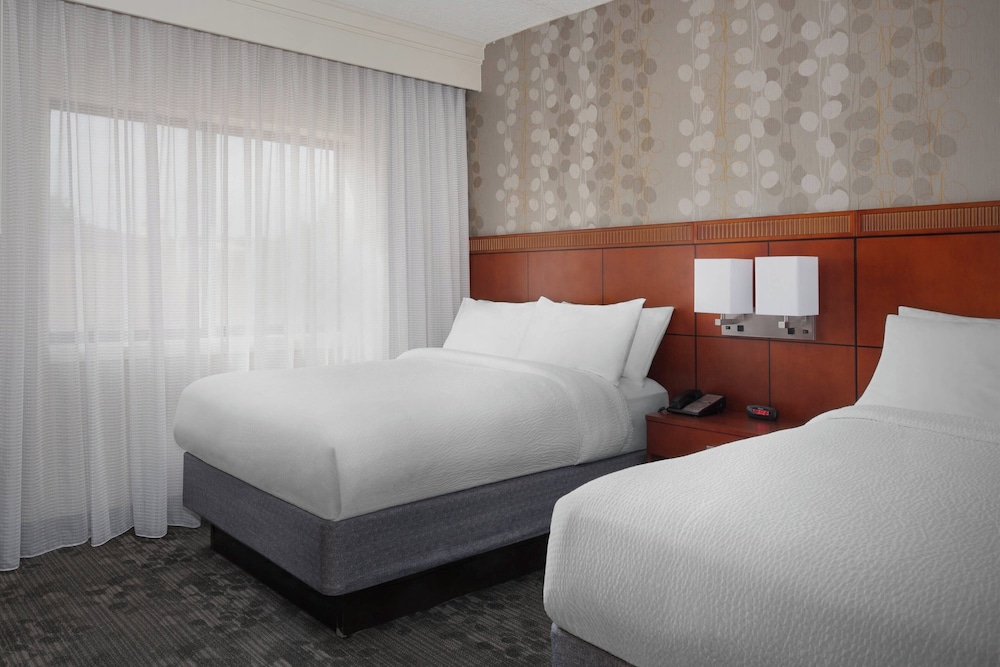 Courtyard by Marriott Philadelphia Devon Villanova - photo 9