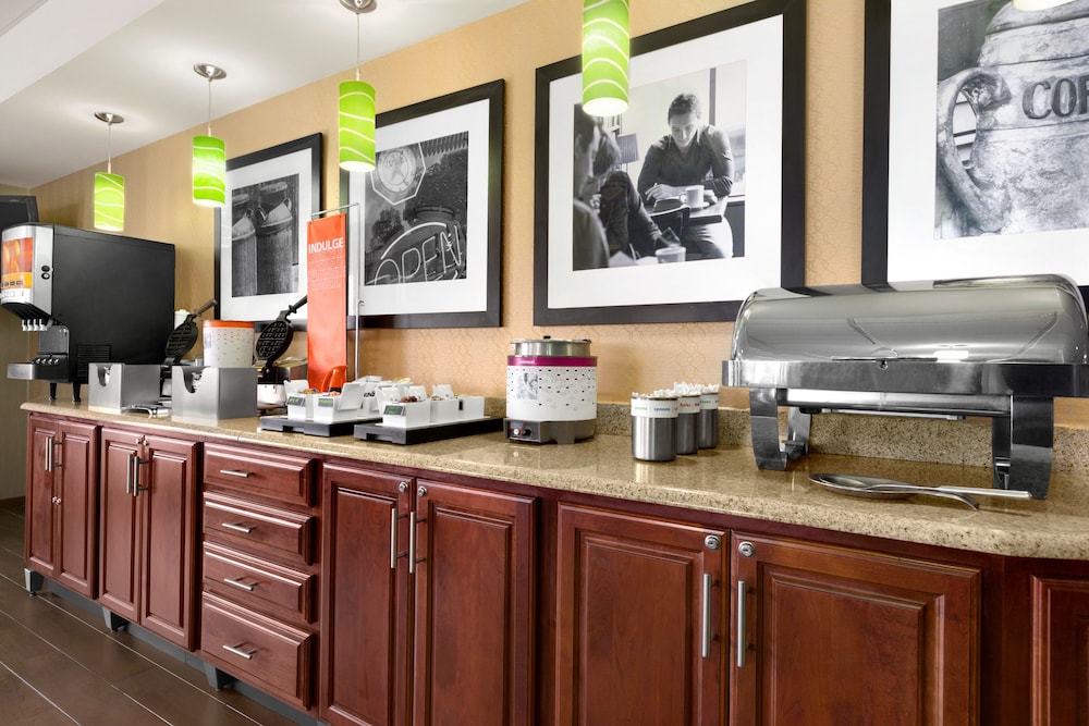 Hampton Inn Philadelphia Mt. Laurel - photo 24