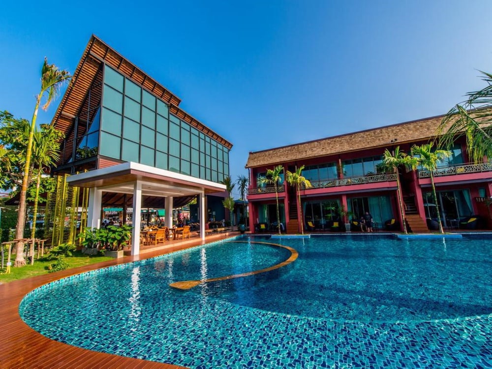Mai Morn Resort SHA Plus - last minute hotel in Phuket