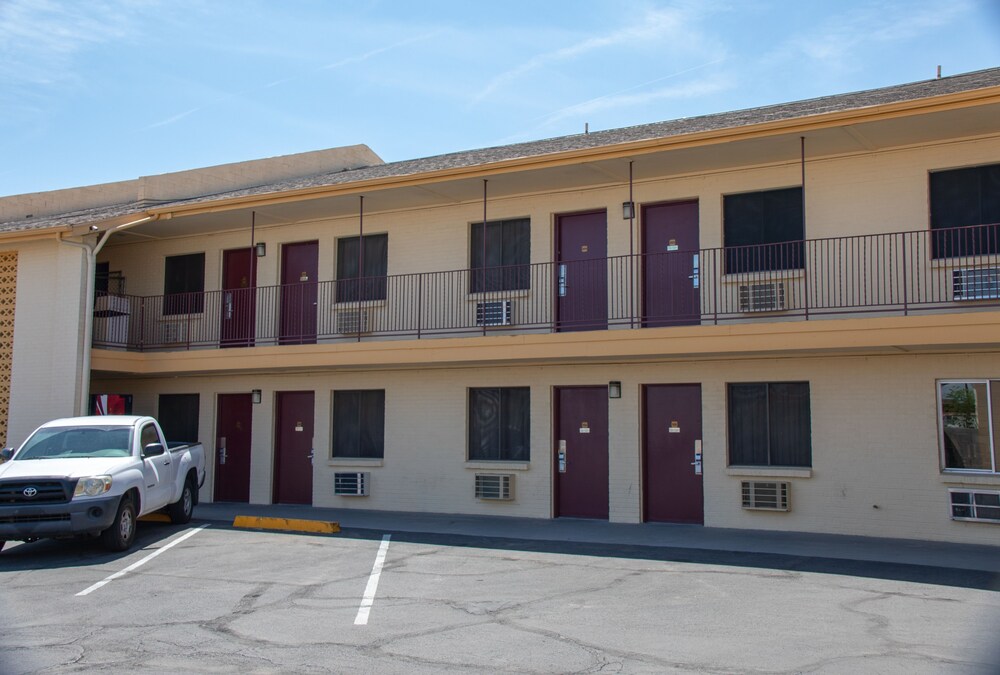 Travel Inn In Phoenix - photo 15