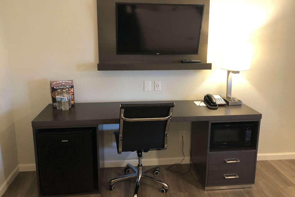 Rodeway Inn Milpitas Near Great Mall - photo 29