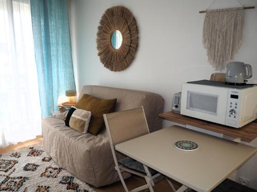 Studio Balcon Et Acces Direct Page in Dinard, France