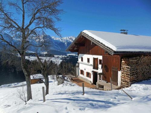 Almliesl Abte 395 in Abtenau, Austria