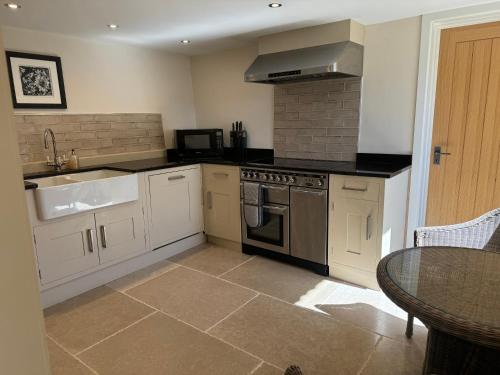 Bank Top Barn King Bedroom Self Catering 2 Guests