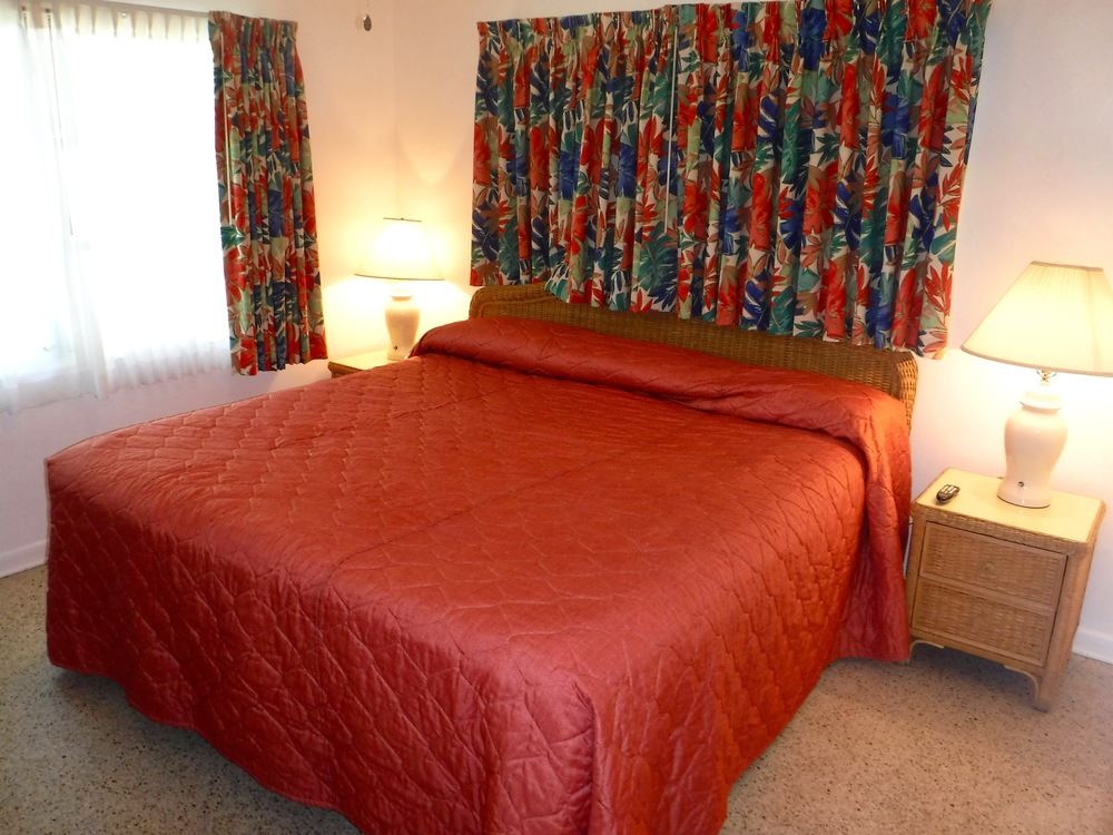 Waterside Inn on the Beach - photo 8