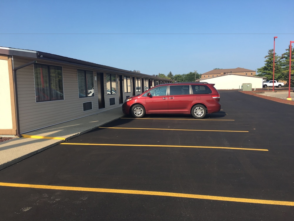 Super 9 Motel - photo 28