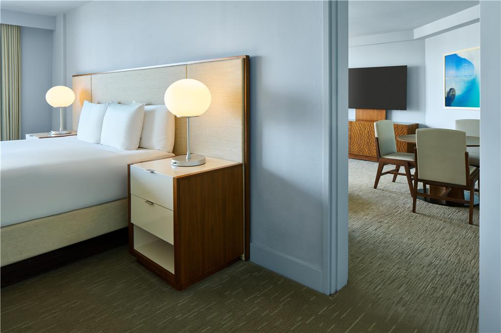Hyatt Regency Waikiki Beach Resort & Spa - photo 116